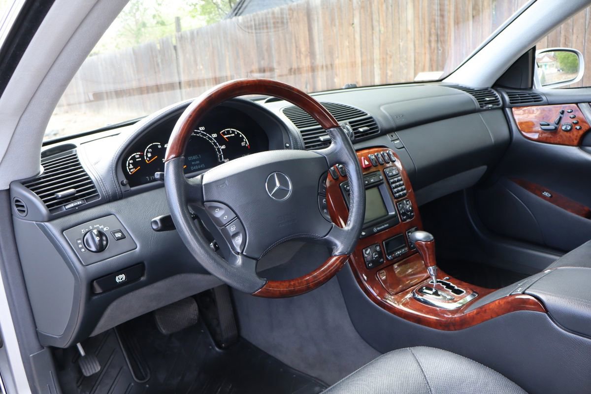 Used 2002 Mercedes-Benz CL 55 AMG image 15