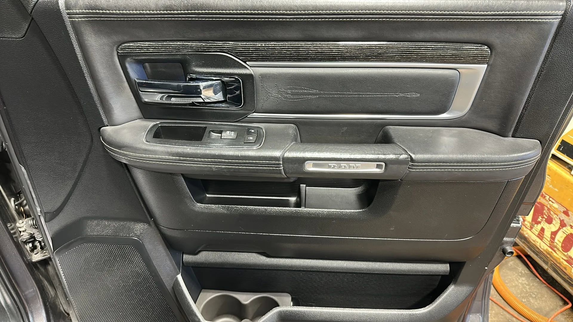 Used 2015 RAM 1500 Limited image 19