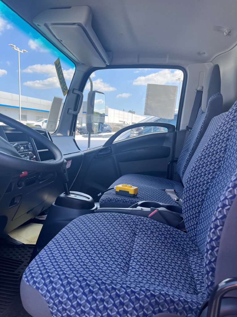 Used 2025 Chevrolet Low Cab Forward RWD image 30