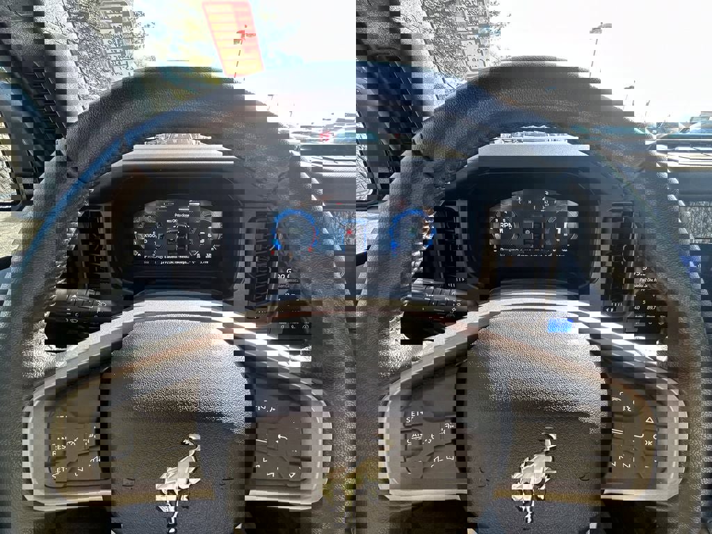 Used 2025 Ford Bronco Badlands image 14