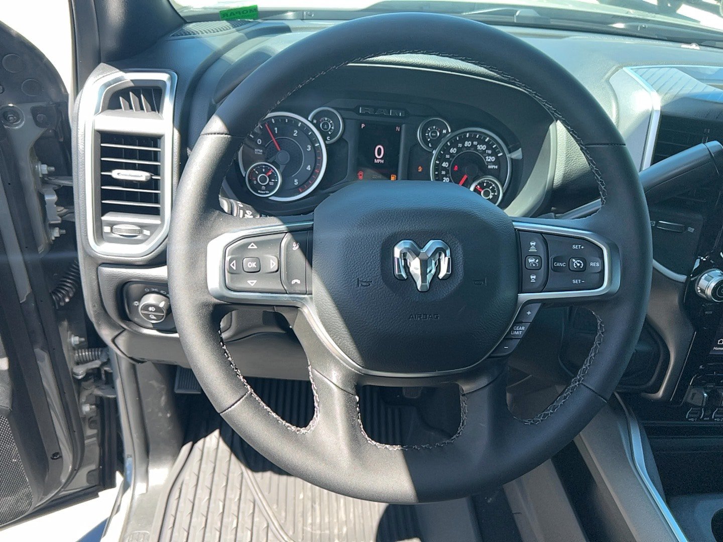 New 2026 RAM 2500 Big Horn AWD/4WD image 9