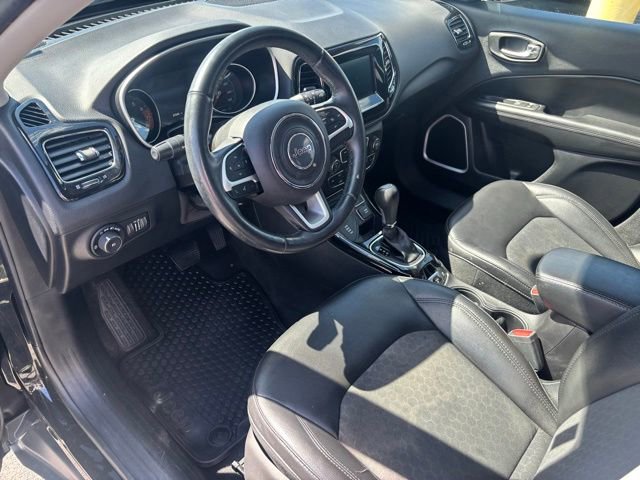 Used 2019 Jeep Compass Latitude AWD/4WD image 24