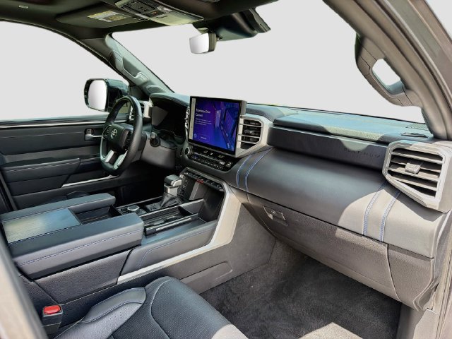Used 2025 Toyota Tundra Platinum AWD/4WD image 14