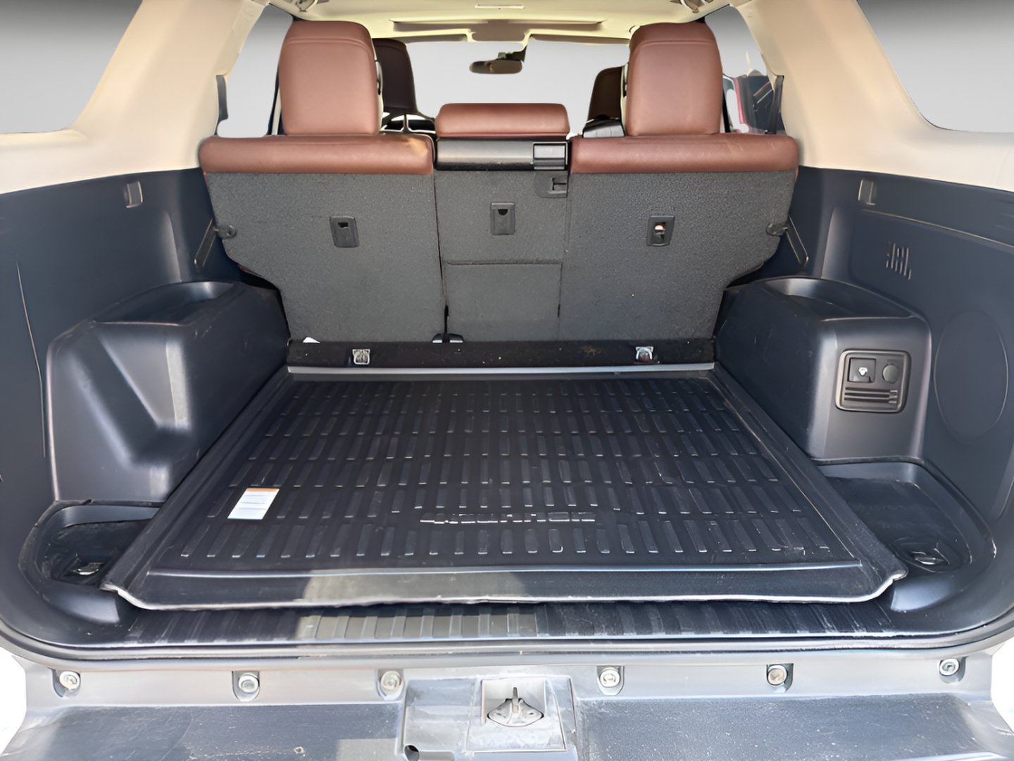 Used 2021 Toyota 4Runner Limited AWD/4WD image 15