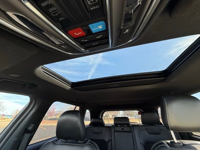 Used 2024 Jeep Grand Cherokee Altitude image 15