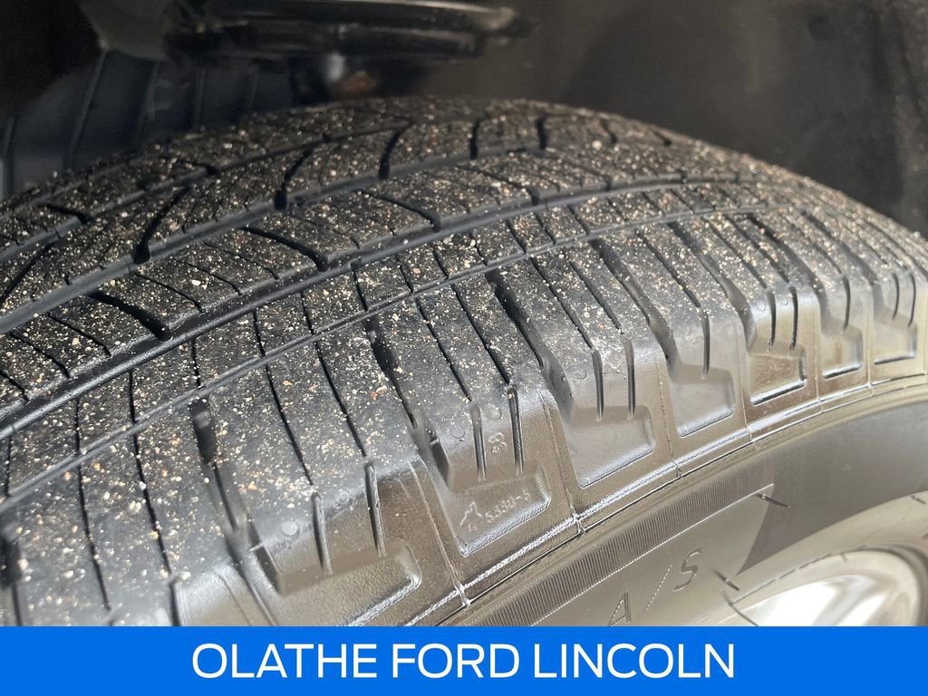 Used 2023 Ford Explorer XLT w/ Equipment Group 202A image 33