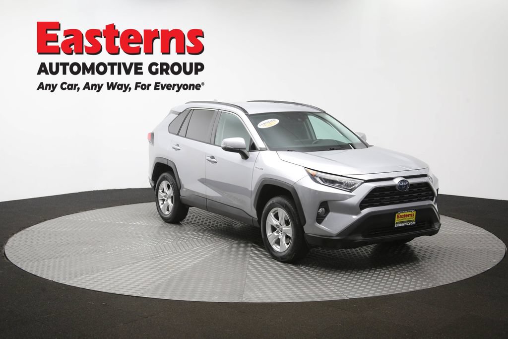 Used 2021 Toyota RAV4 XLE w/ XLE Grade Weather Package AWD/4WD image 51