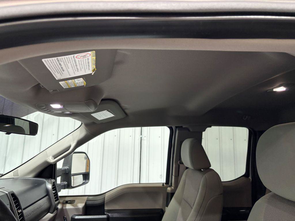 Used 2018 Ford F250 XL w/ Power Equipment Group AWD/4WD image 15