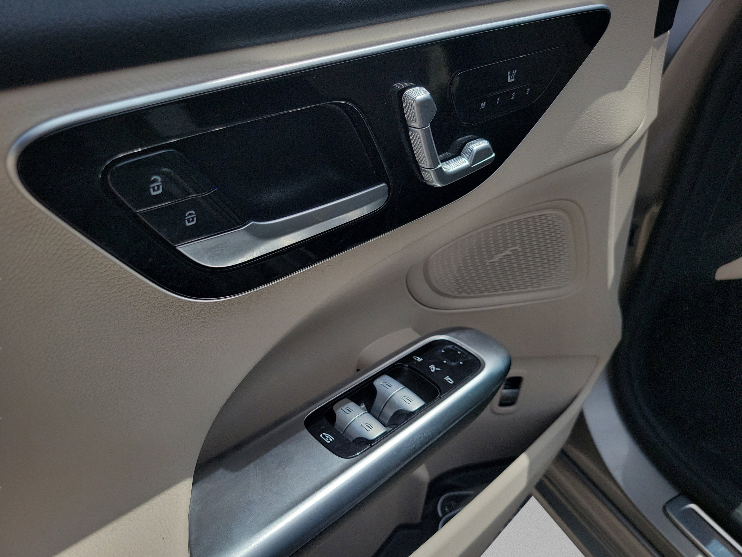 Certified 2023 Mercedes-Benz C 300 Sedan image 17
