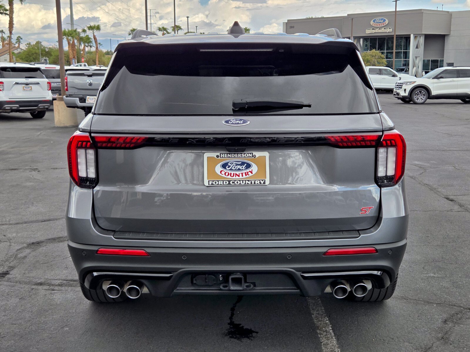 Used 2025 Ford Explorer ST AWD/4WD image 5