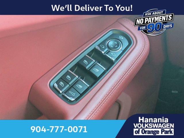 Used 2023 Porsche Macan S AWD/4WD image 25