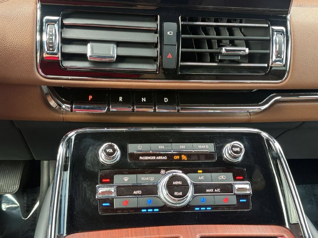 Certified 2023 Lincoln Navigator Reserve AWD/4WD image 23