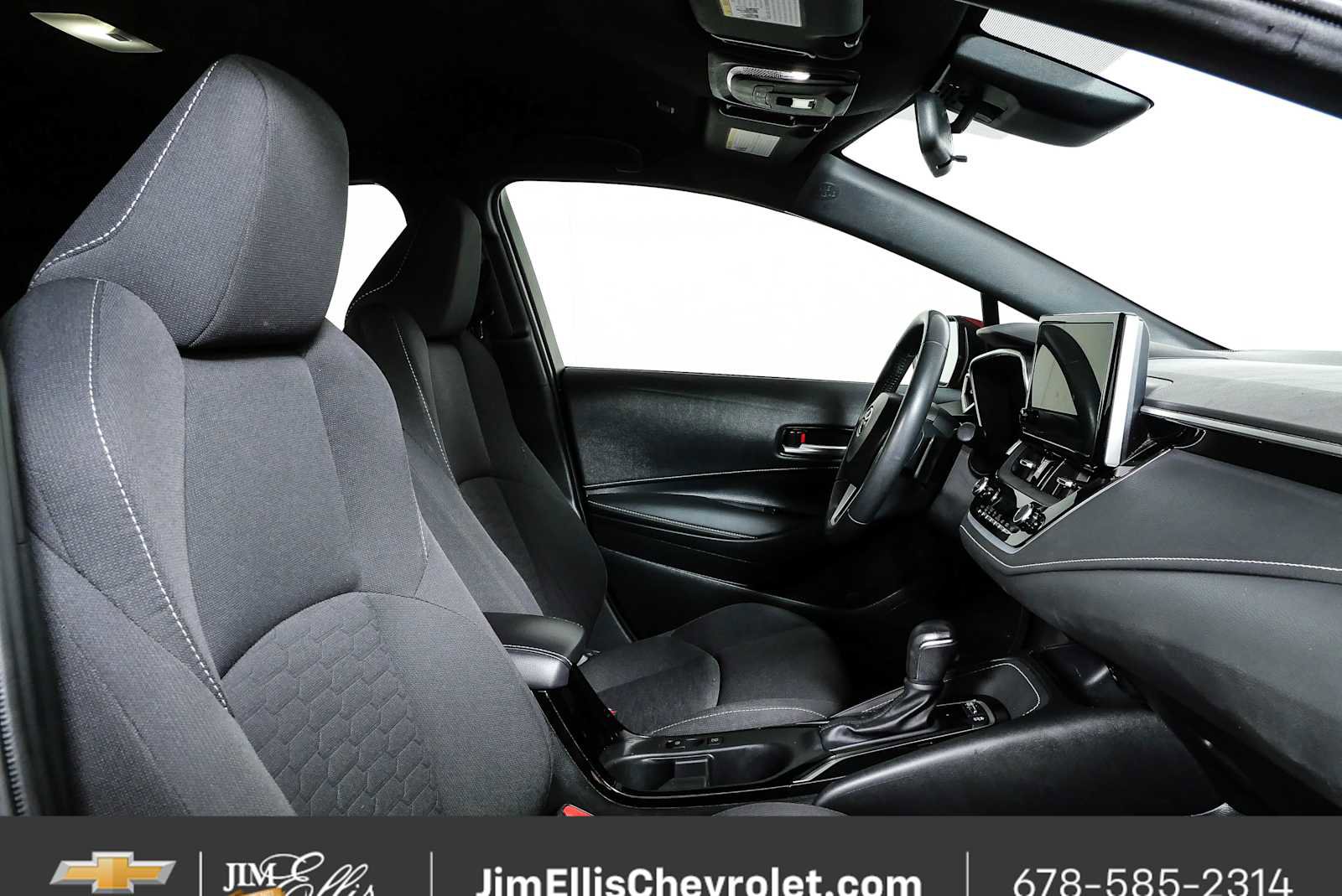 Used 2024 Toyota Corolla SE FWD image 21