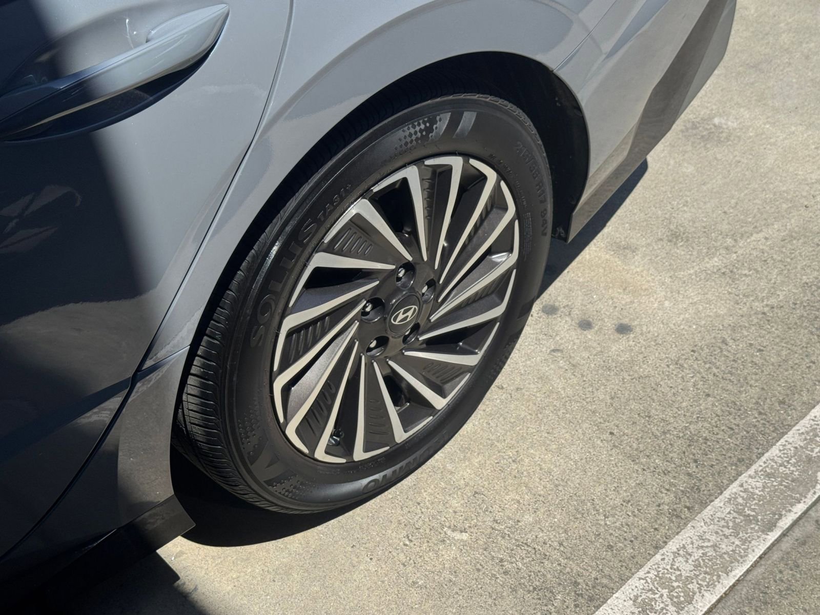 Used 2025 Hyundai Sonata SEL FWD image 30