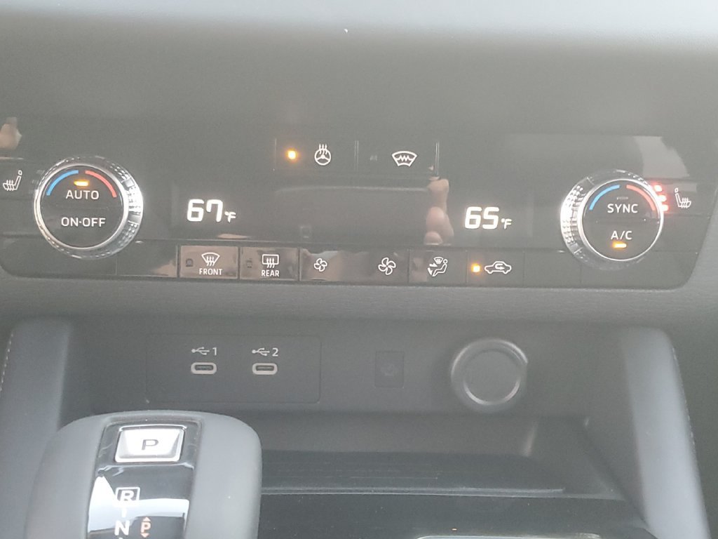 New 2026 Mitsubishi Outlander SE AWD/4WD image 31