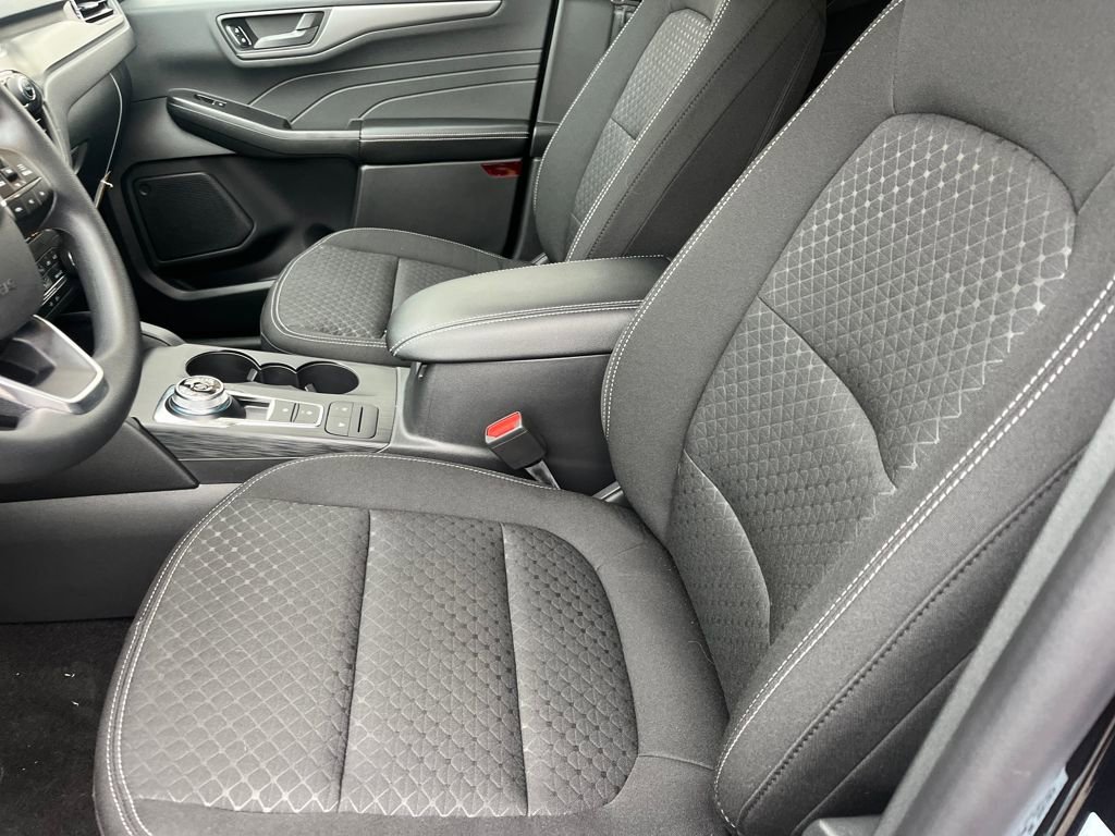 New 2025 Ford Escape Active image 15