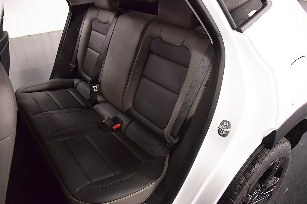 New 2025 Chevrolet Trax ACTIV image 30