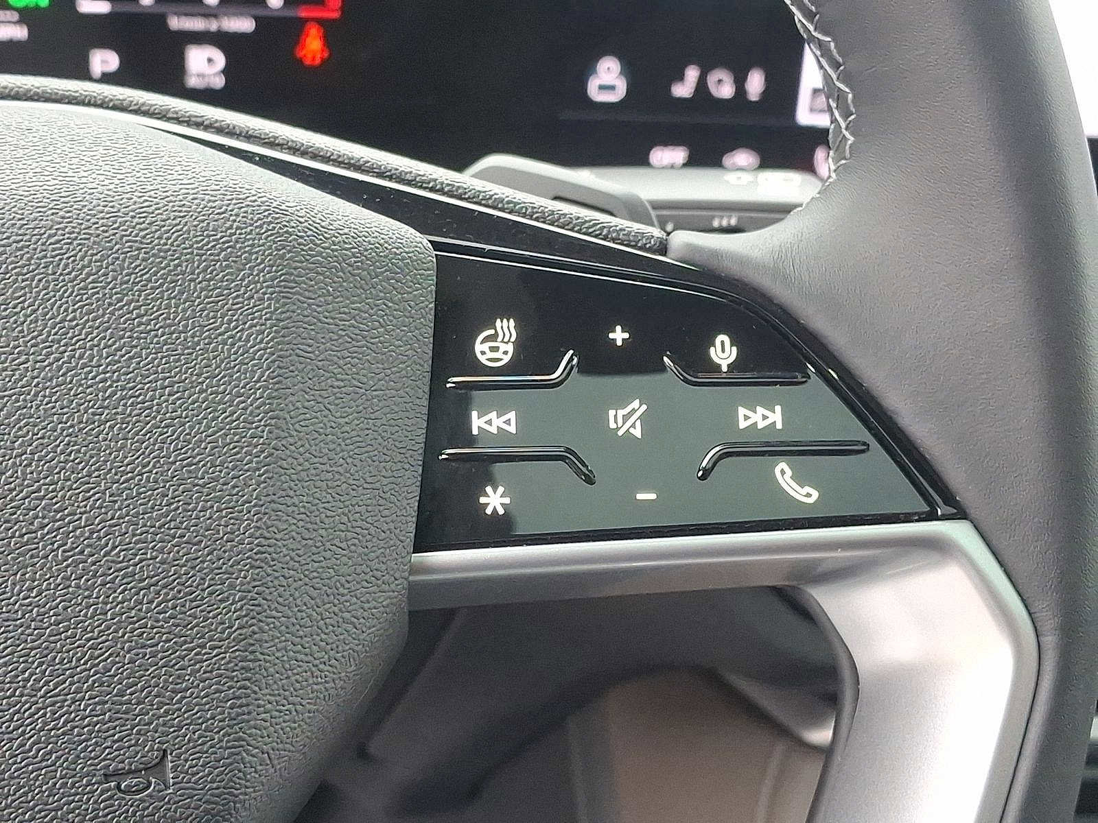 Certified 2025 Audi Q5 Premium Plus w/ Premium Plus image 18