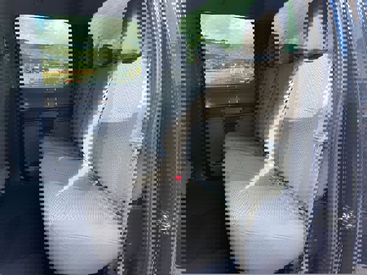 Used 2017 Ford F150 XLT w/ Equipment Group 301A Mid AWD/4WD image 22