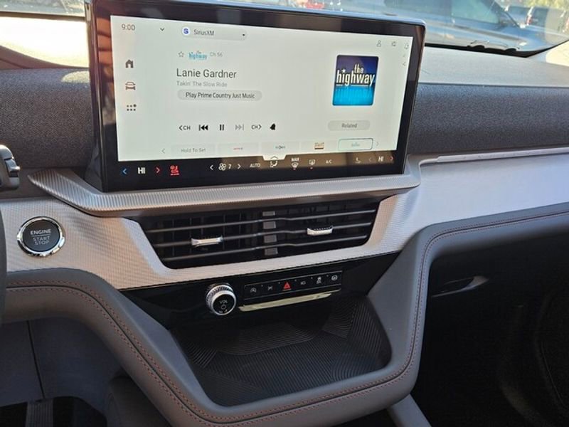 New 2026 Ford Explorer Active image 21