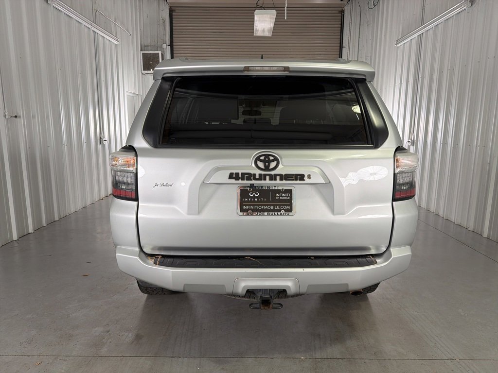 Used 2018 Toyota 4Runner SR5 Premium image 6