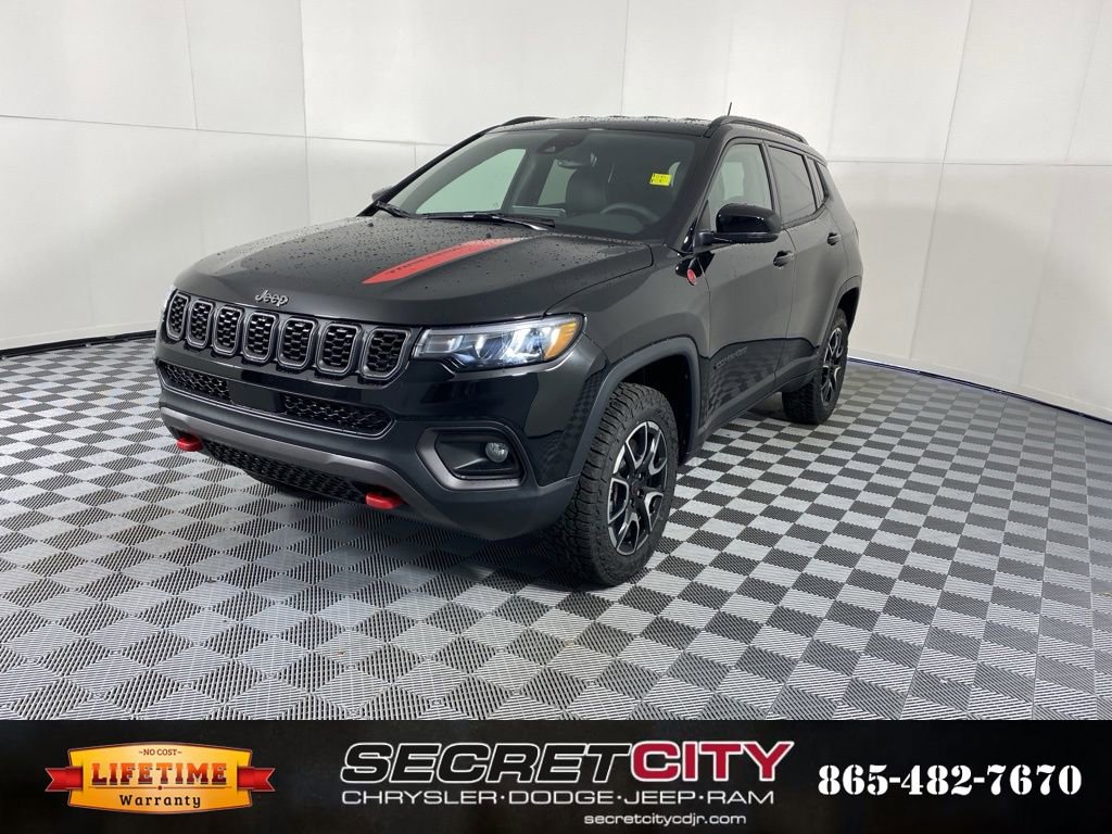 New 2026 Jeep Compass Trailhawk image 3