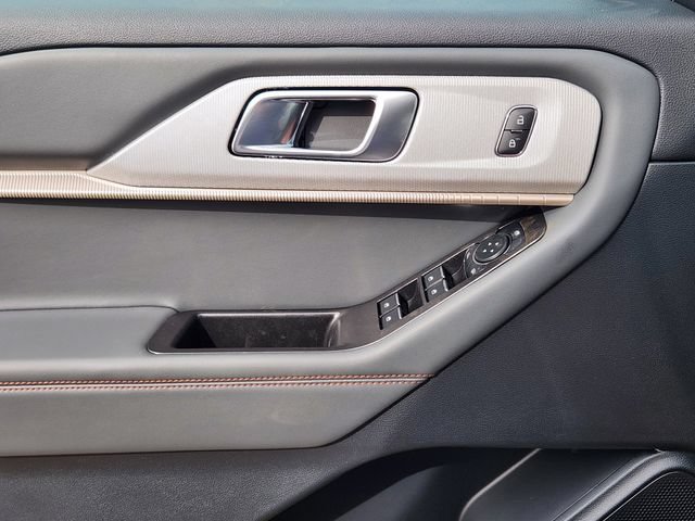 New 2026 Ford Explorer Active w/ Active Comfort Package RWD image 23