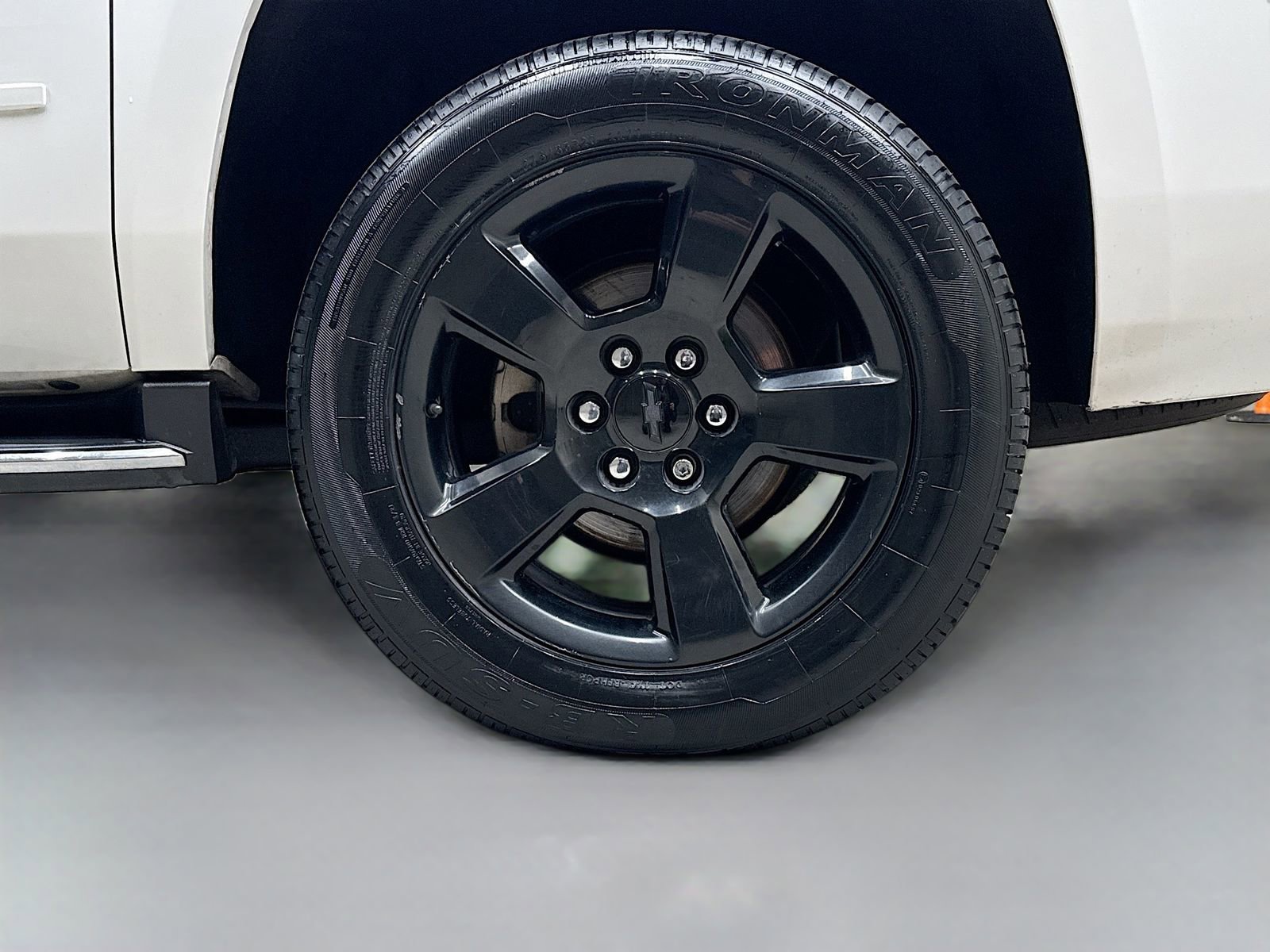 Used 2017 Chevrolet Suburban Premier image 37