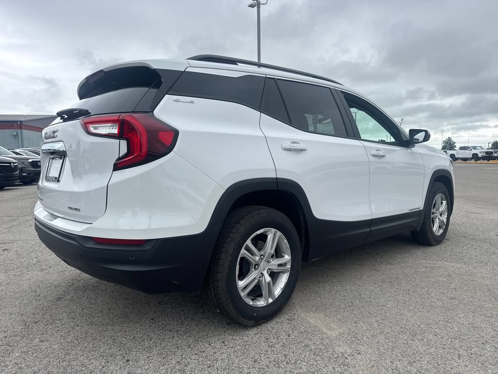 Used 2023 GMC Terrain SLE w/ Driver Convenience Package AWD/4WD image 7