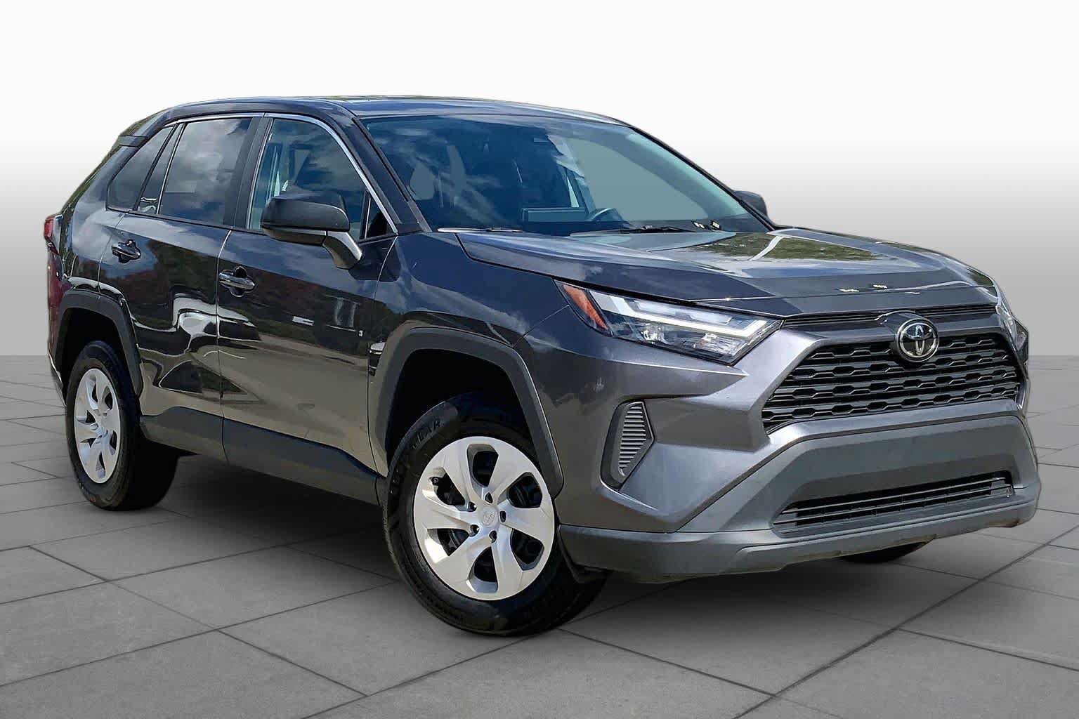 Used 2024 Toyota RAV4 LE FWD image 3