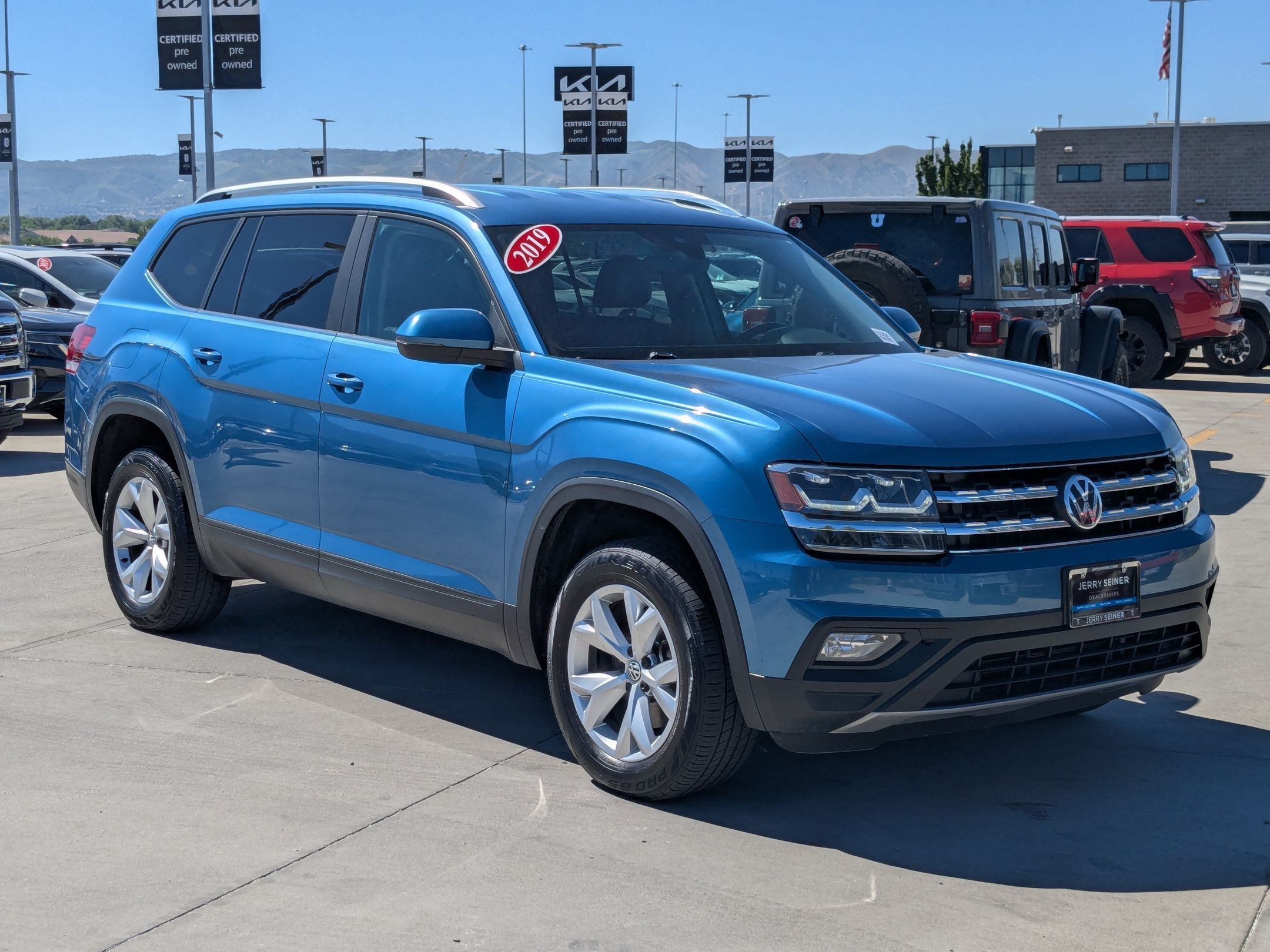 Used 2019 Volkswagen Atlas SE w/ Towing Package AWD/4WD image 7