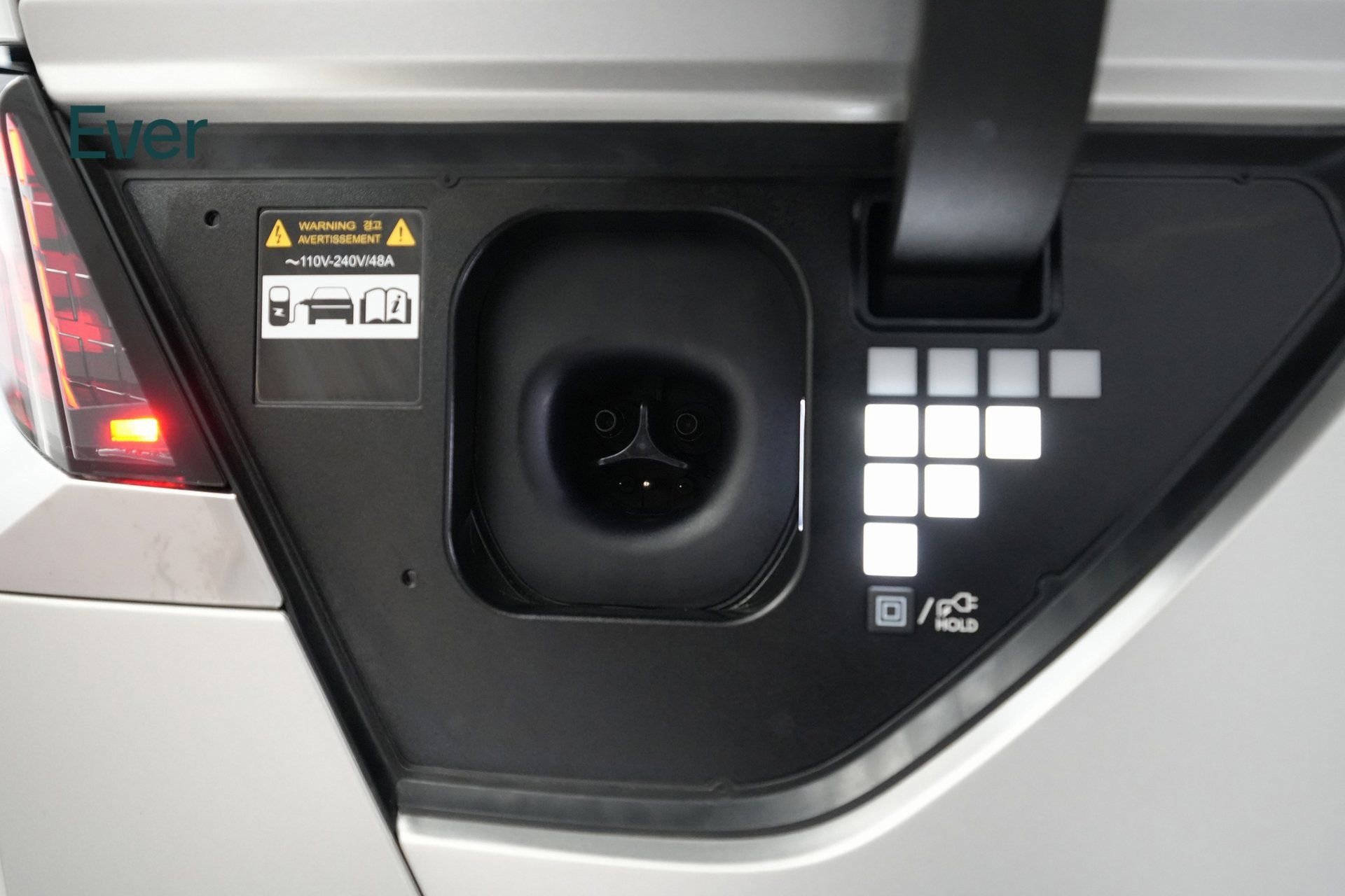 Used 2025 Hyundai Ioniq 5 Limited image 27