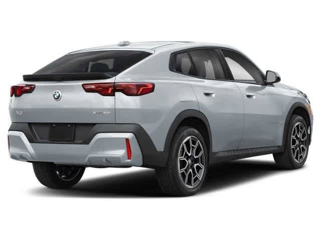 New 2024 BMW X2 xDrive28i w/ M Sport Package AWD/4WD image 2