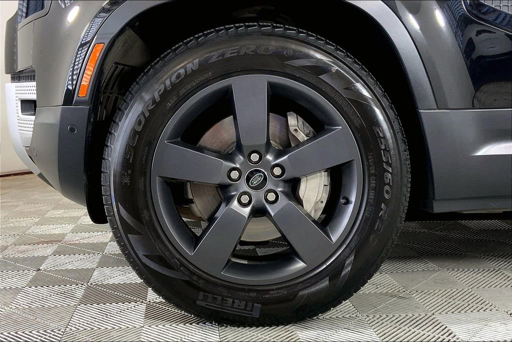 Used 2022 Land Rover Defender 110 SE image 8