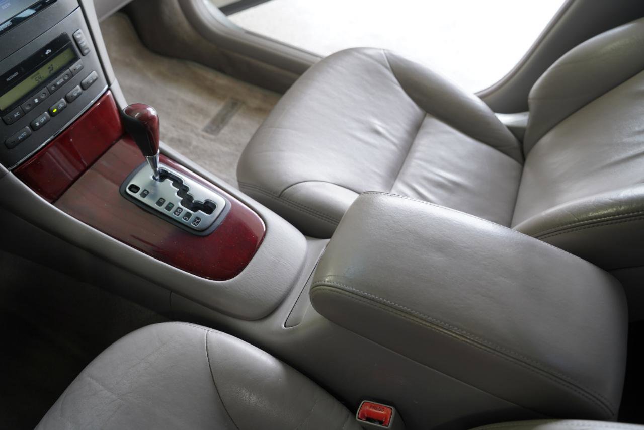 Used 2003 Lexus ES 330 image 20