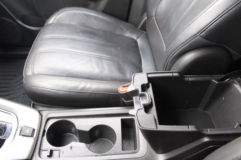 Used 2013 Chevrolet Captiva Sport LTZ image 37