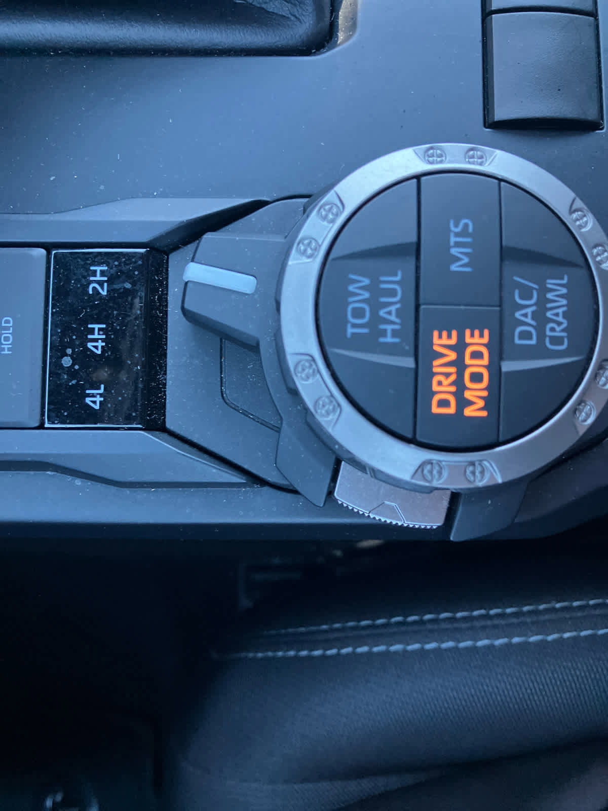 Used 2024 Toyota Tacoma TRD Off-Road image 28