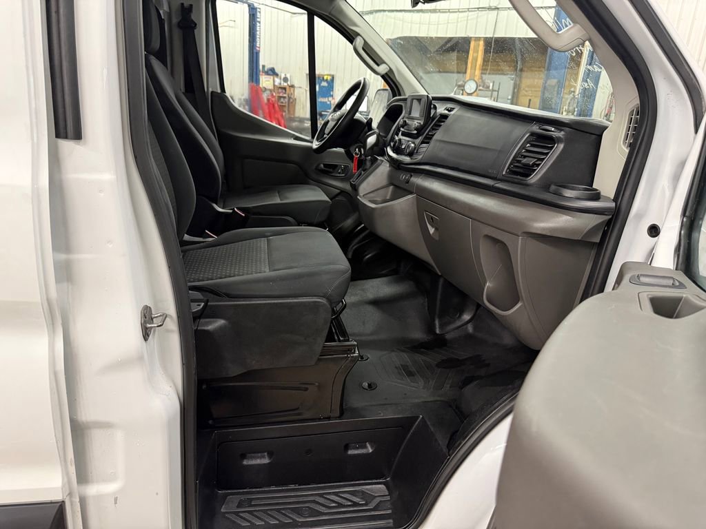 Used 2024 Ford Transit 250 Low Roof w/ Exterior Upgrade Package image 30