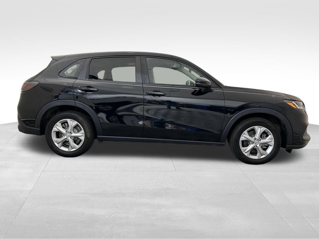 Used 2025 Honda HR-V LX image 6