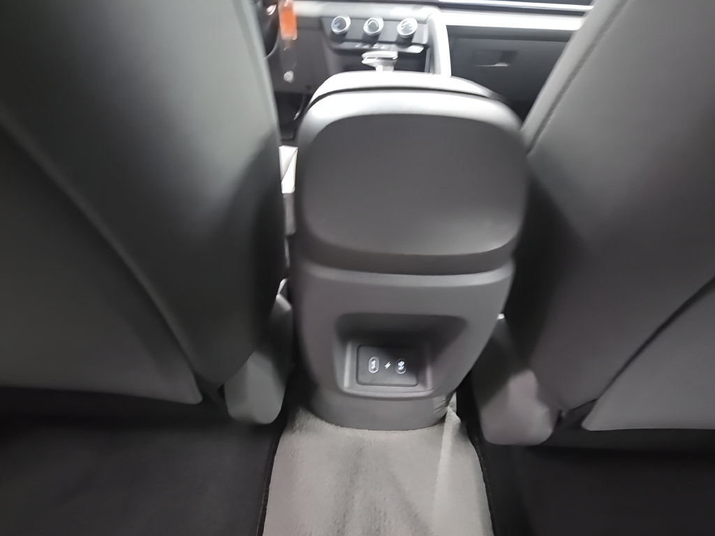 Certified 2026 Hyundai Elantra SE FWD image 27