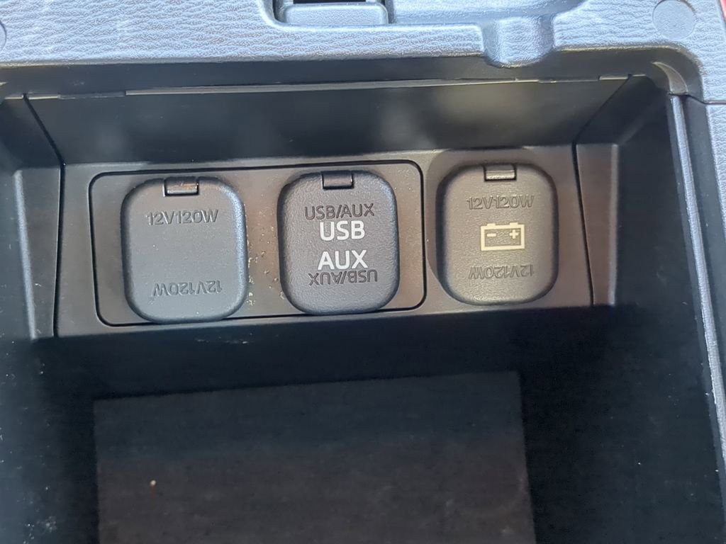 Used 2014 MAZDA MAZDA3 i Touring image 20