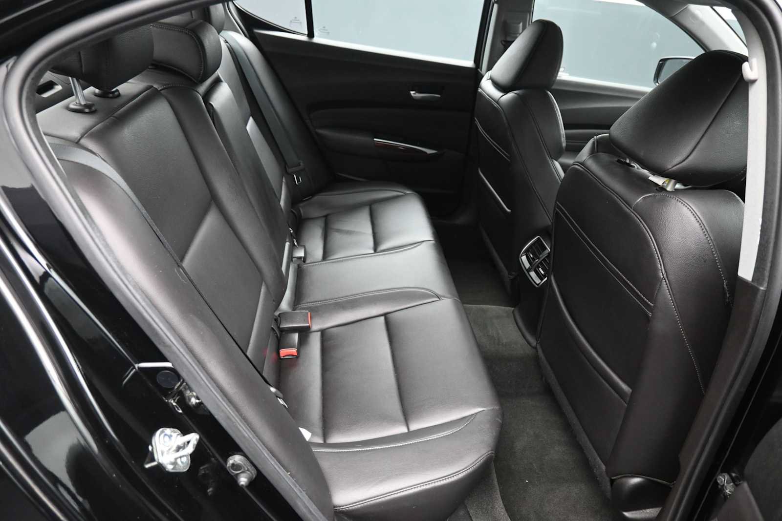 Used 2016 Acura TLX FWD image 22