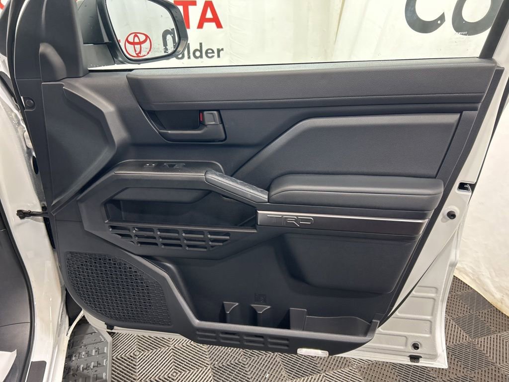 Used 2025 Toyota 4Runner TRD Off-Road image 11