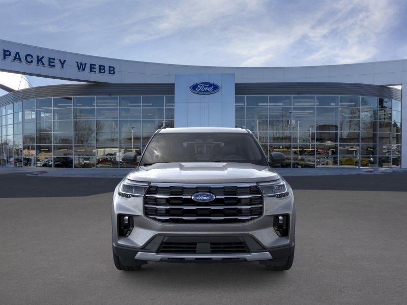 New 2026 Ford Explorer Active w/ Active Comfort Package image 8