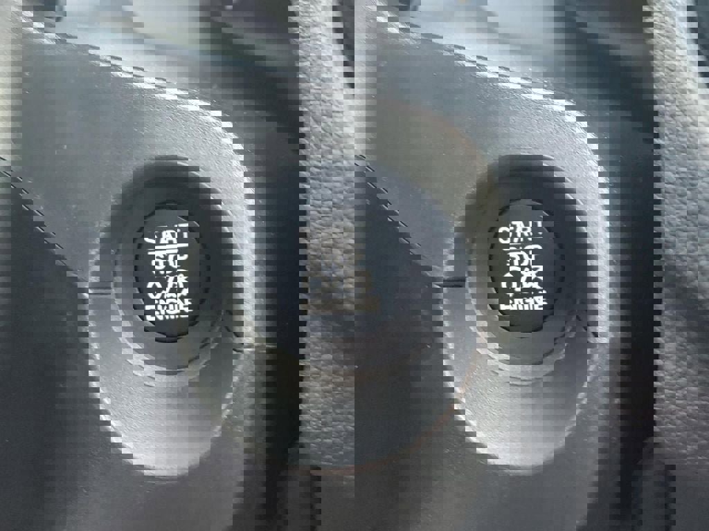 Used 2020 Jeep Compass Latitude image 31