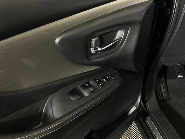 Used 2017 Nissan Murano SV AWD/4WD image 25