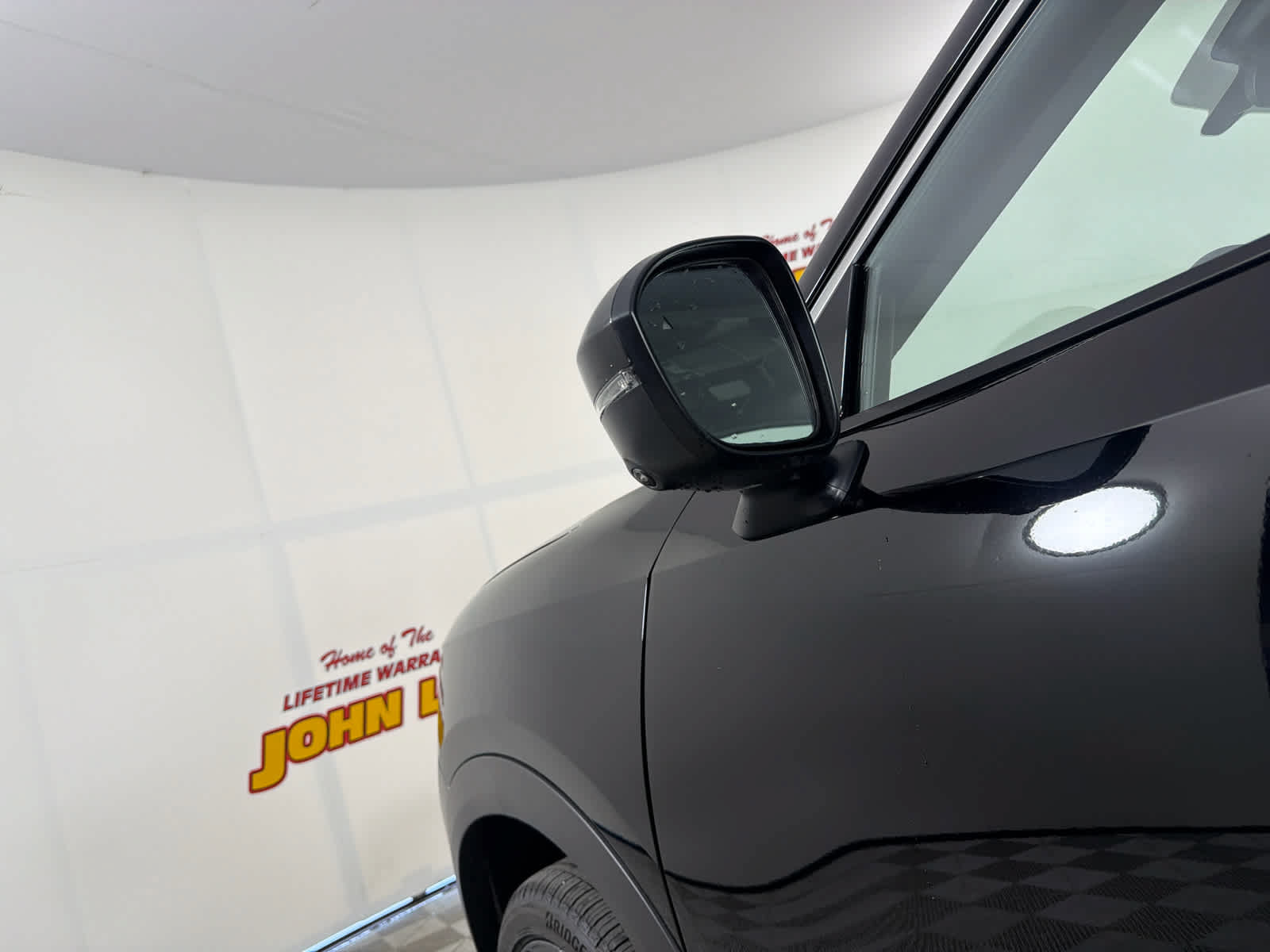 New 2026 Nissan Kicks SR FWD image 13