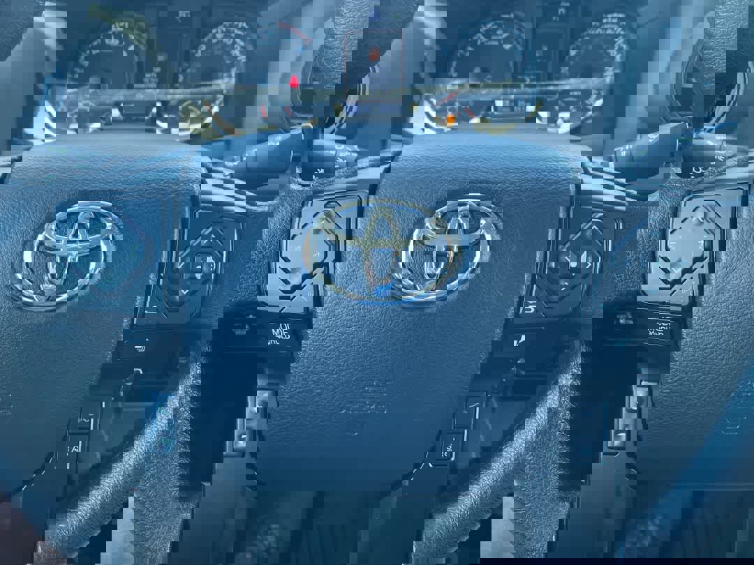 Used 2023 Toyota Tacoma SR image 14