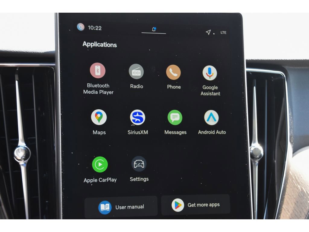 Certified 2026 Volvo XC60 B5 Plus w/ Protection Package Premier image 19