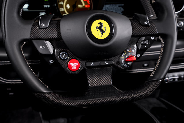 Used 2021 Ferrari F8 Tributo RWD image 33